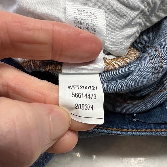 JJill FULL-LEG CROPS, ROCKAWAY WASH, 6. Button fly, NWT - Picture 13 of 13